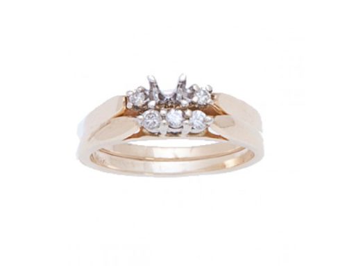 Petite 14 Karat Yellow Gold Diamond Wedding Ring